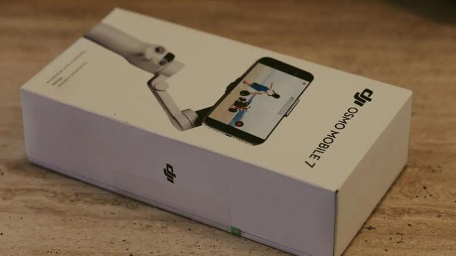 ie 7 Pro稳定器首发初体验！549元！大疆OSMO Mobl(图7)